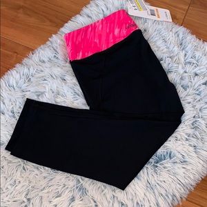 Under Armour workout crops